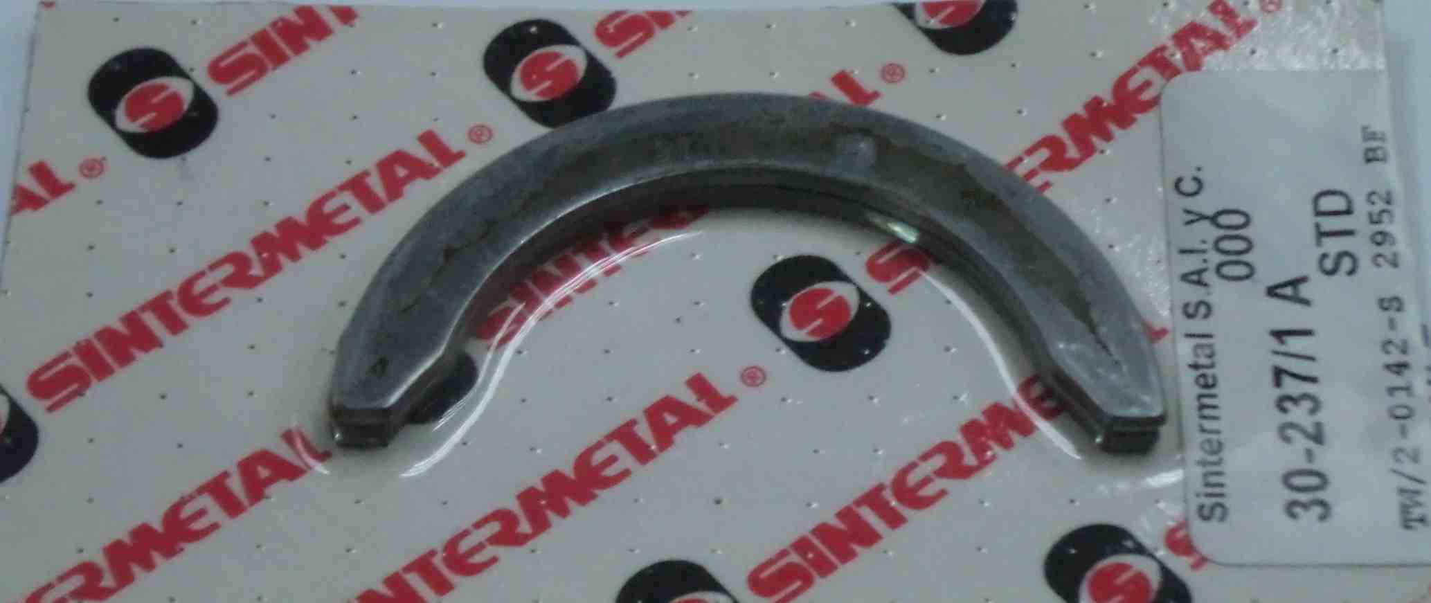 JUEGO DE METAL  AXIAL RENAULT 4S 0.25mm.
