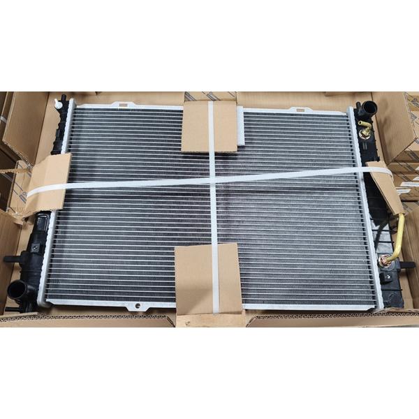  RADIADOR HYUNDAI HYUNDAI TUCSON HIDRAULICO OEM:253102E700